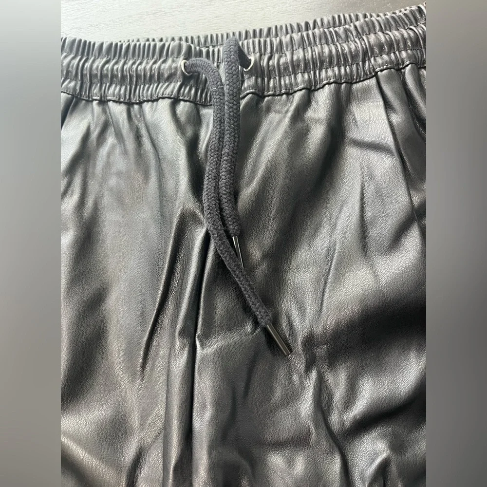 ZARA Faux Leather Jogger Pants Black Size M High Rise Tapered Fit Streetwear - Picture 2 of 4